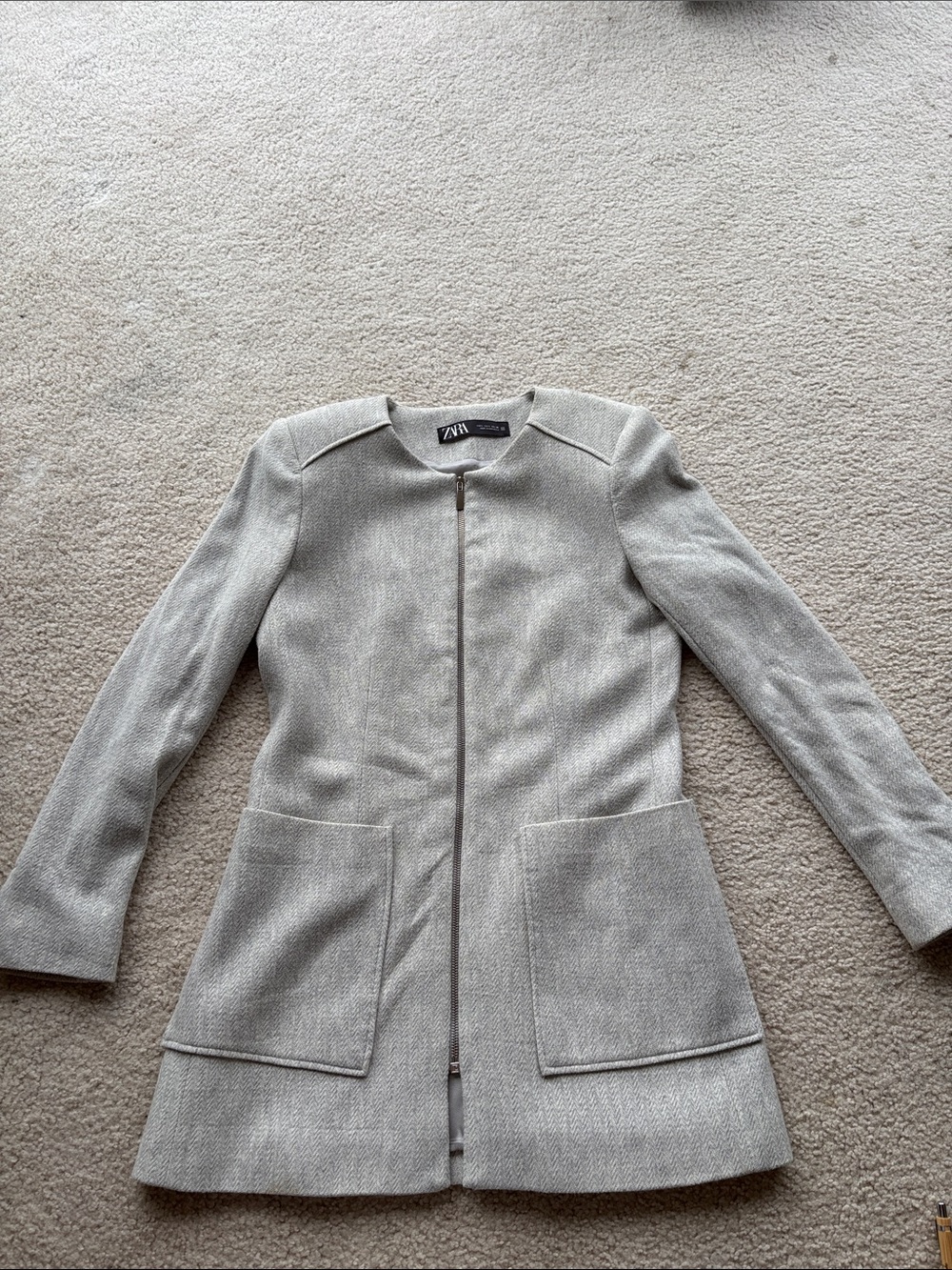 ZARA Light Gray Zip Front Coat Jacket Large L Minimalist Pocket Coat EUC